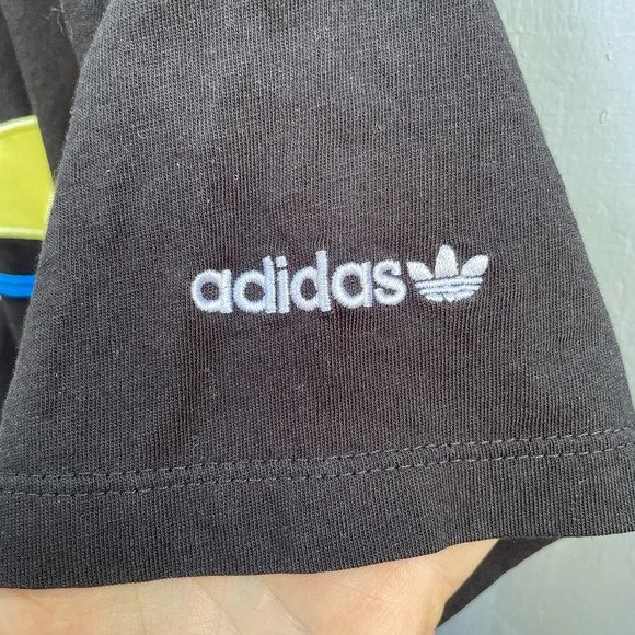 Adidas Shattered Trefoil T-Shirt, size Youth 18 (Small) - Picture 8 of 11